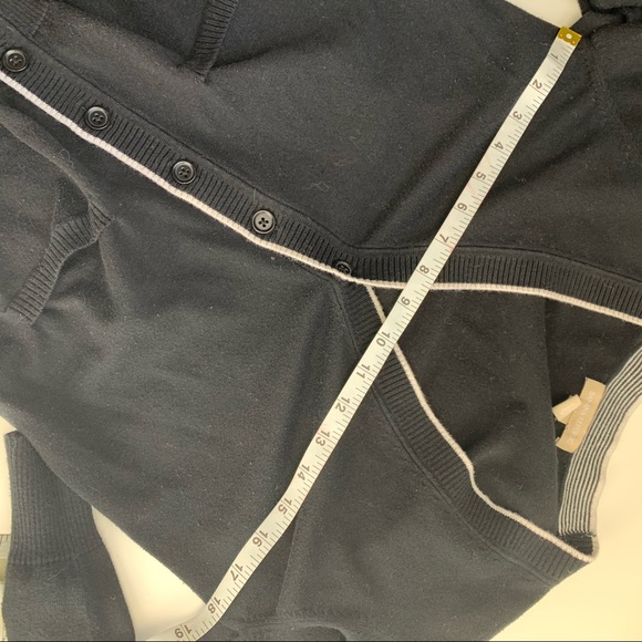 Banana Republic Large Cardigan - Picture 4 of 6